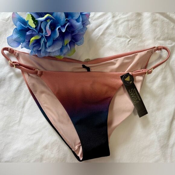 New with tags! Victoria’s Secret Exclusive Collection adjustable bikini bottoms - Picture 2 of 15